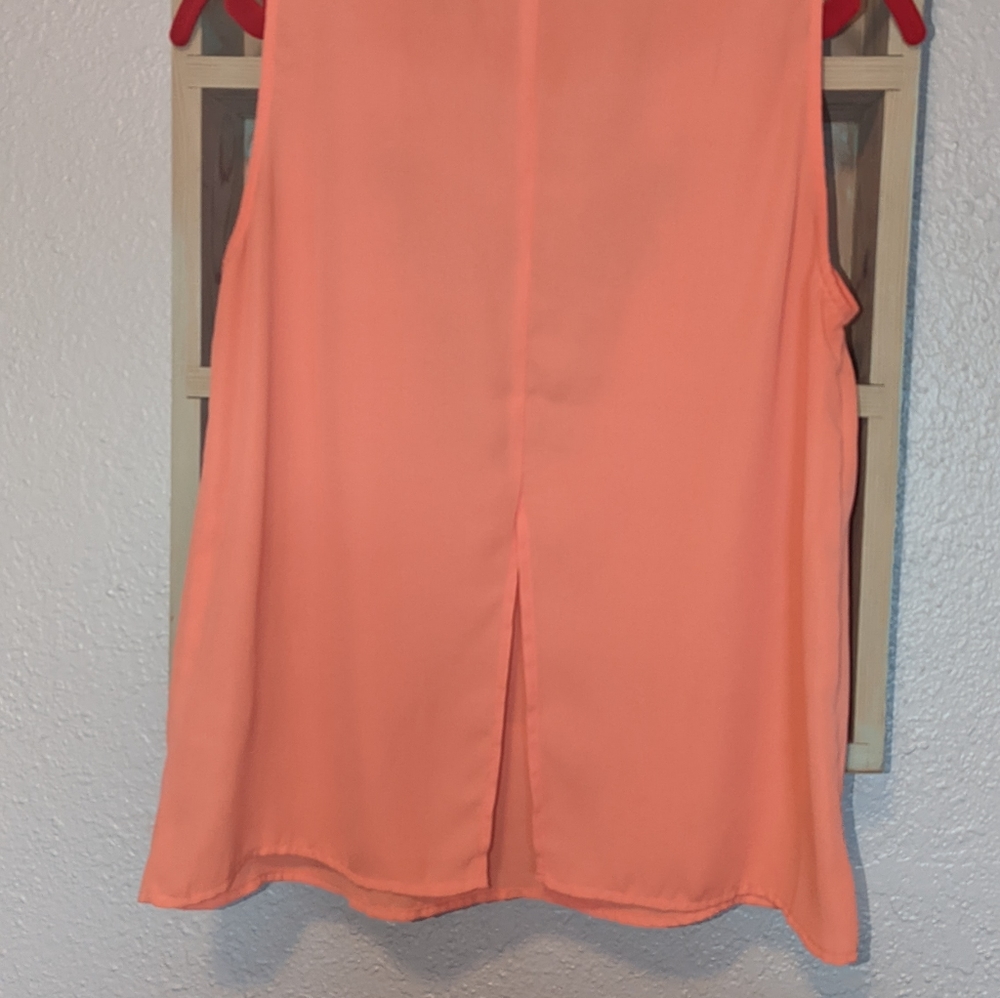Umgee split back top - Picture 2 of 5